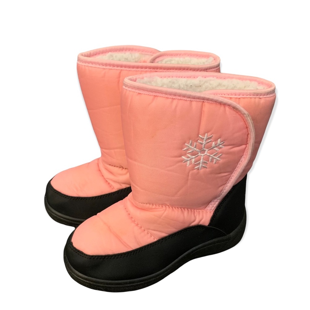 Good used condition girls snow boots